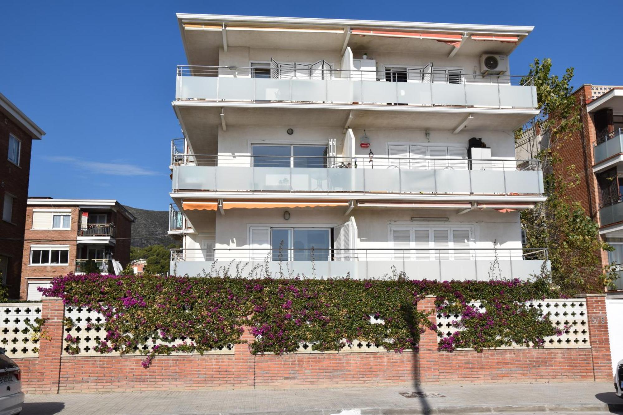 Apartamento Playa Mar Castelldefels Esterno foto