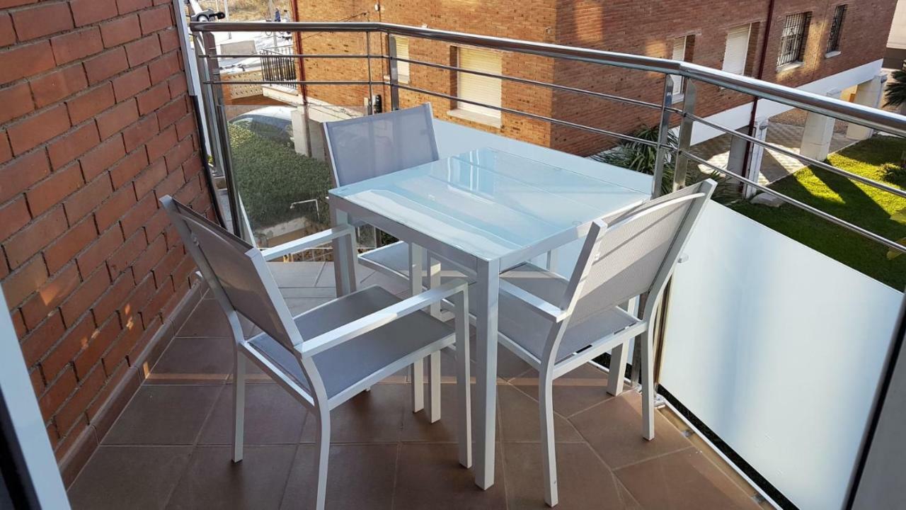 Apartamento Playa Mar Castelldefels Esterno foto